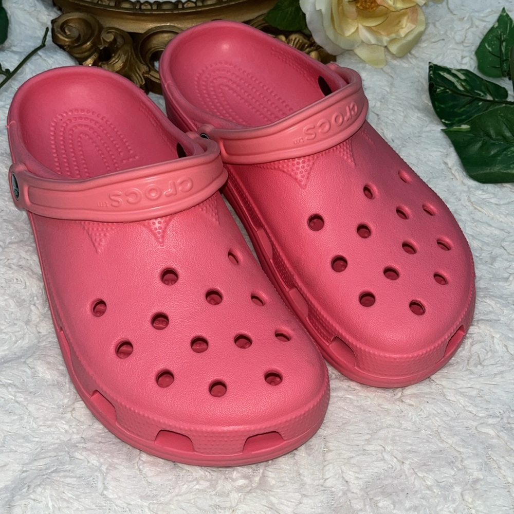 Pink Crocs - Picture 2 of 5